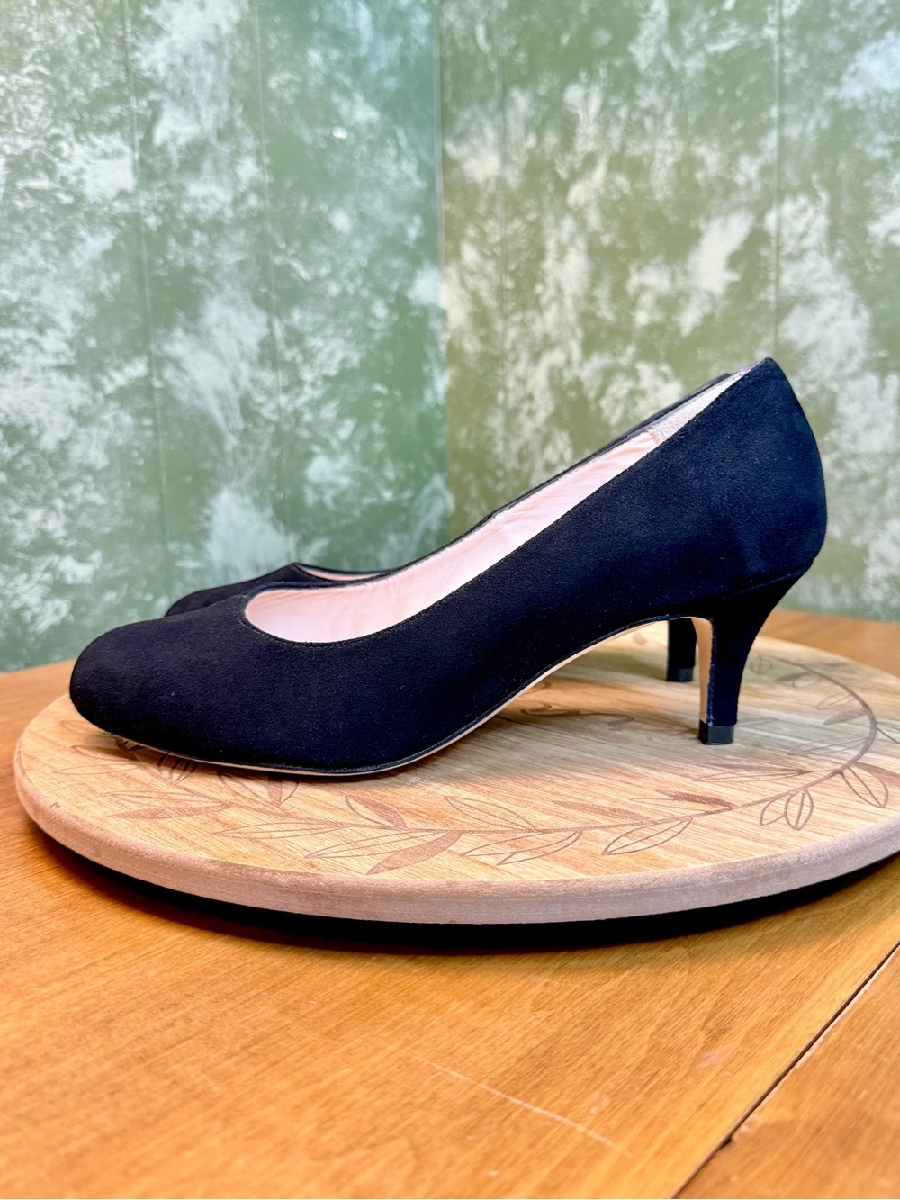 Sargasso & Grey Eve Luxury Black Suede Extra Wide Pumps Size 37.5 (7)